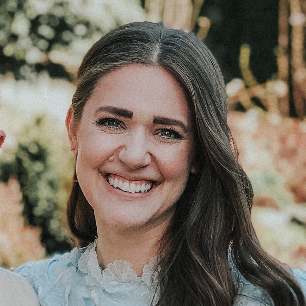 Meet your Posher, Lauren